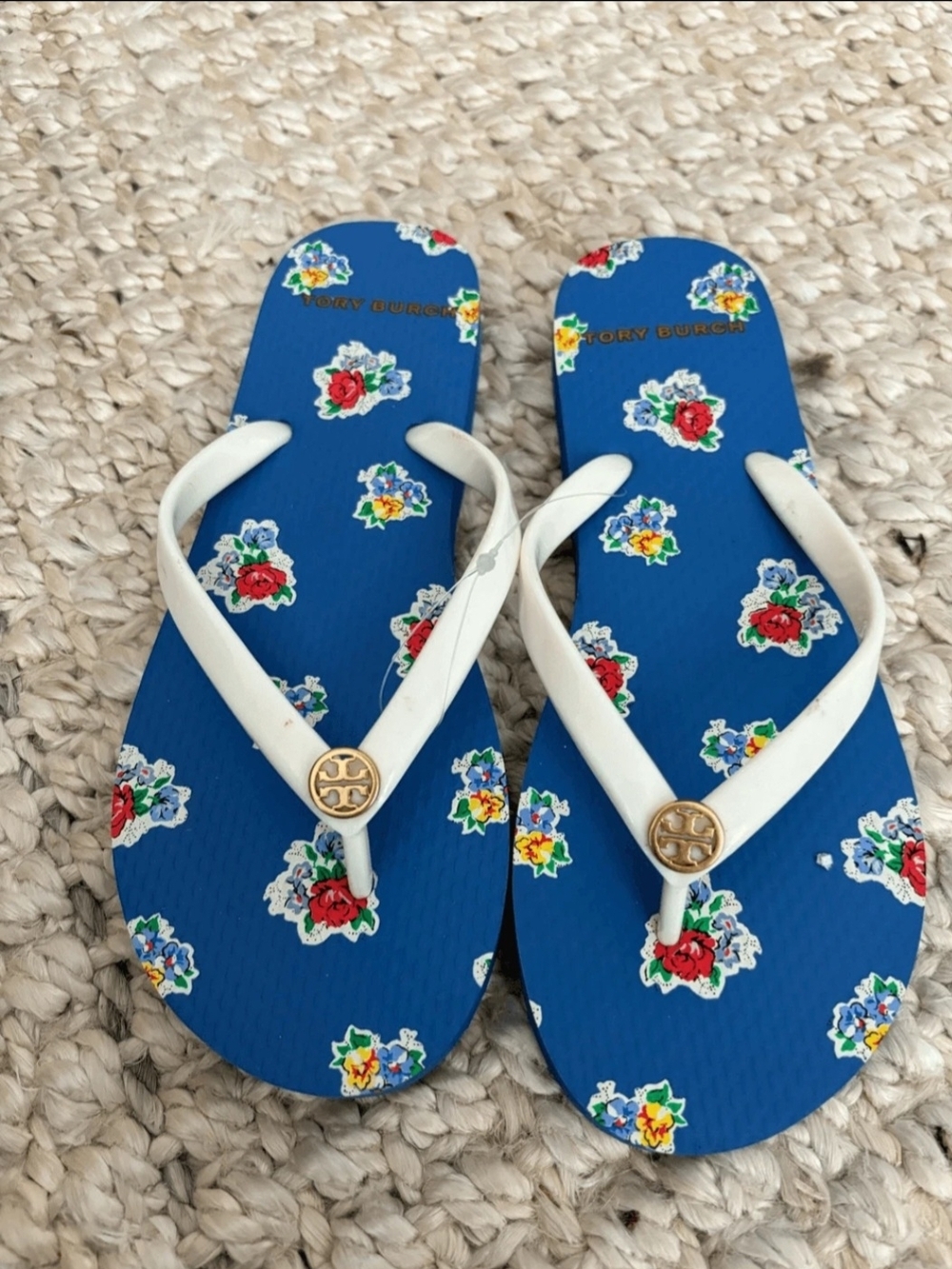 NWT Tory Burch Minnnie flip flop, $98 Size 5